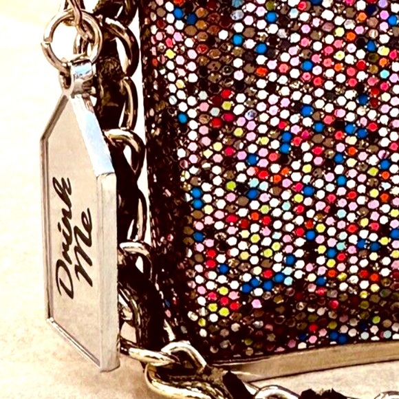 Stainless Steal Sequined Metal Flask With Chain By Wild Eye Designs 3.5" - Picture 7 of 10